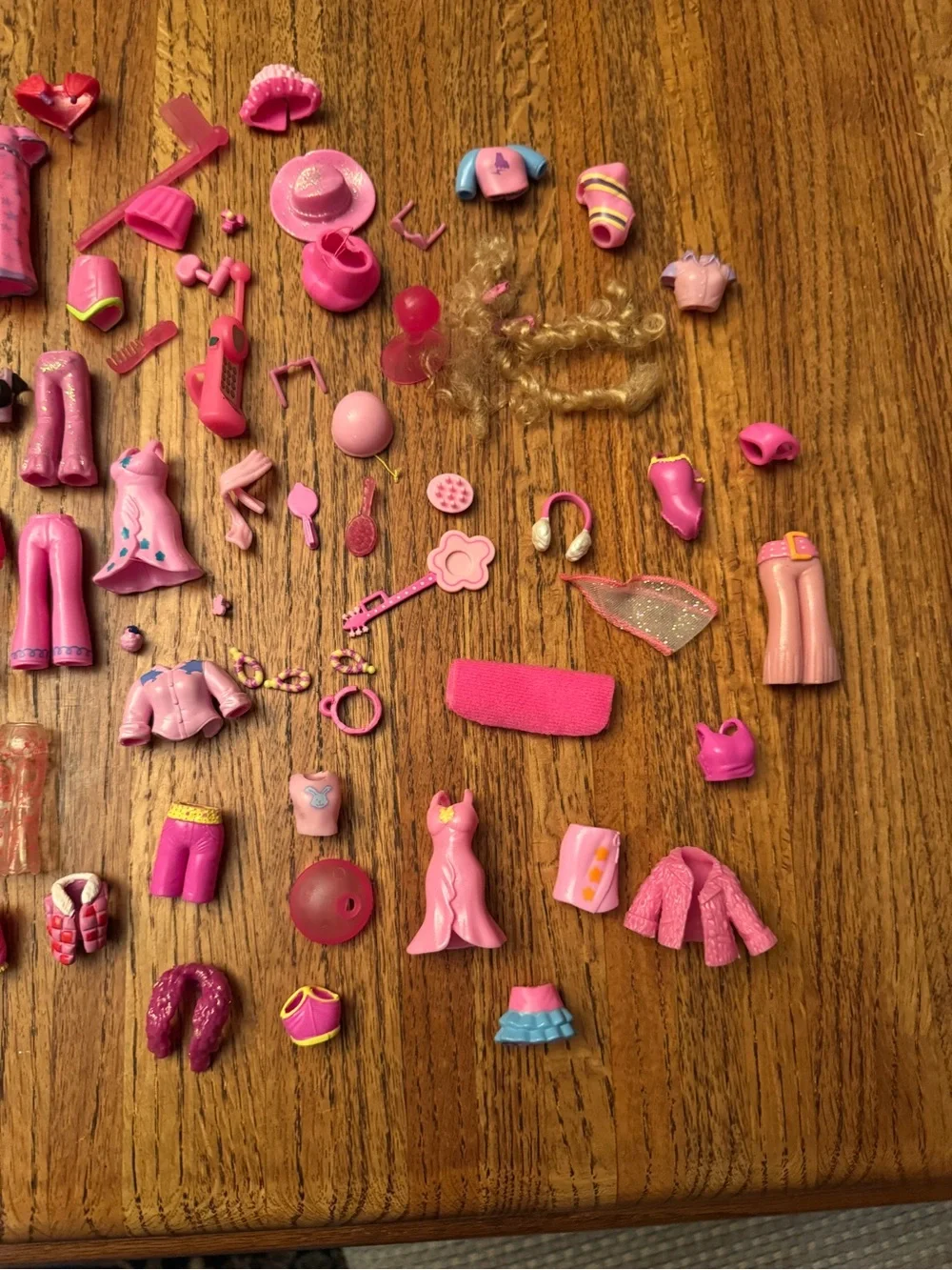 Vintage 2000s Polly Pocket Rubber Clothing & Accessories Lot – Y2K Fashion Minis